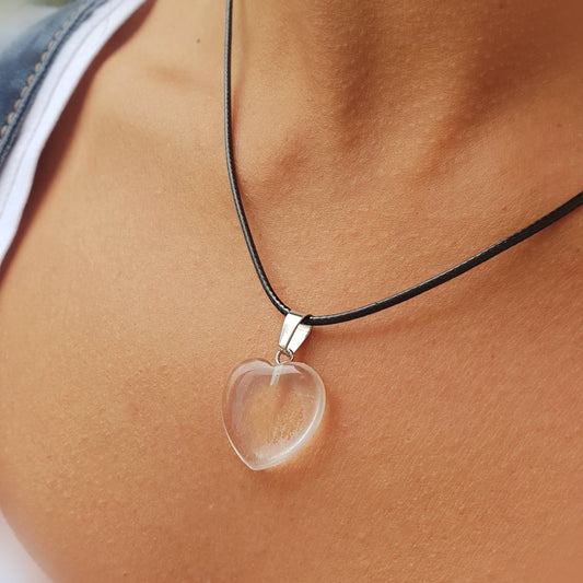 Collar corazón Cuarzo Blanco 2x2 cm